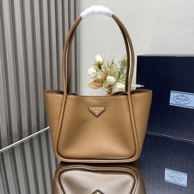 Pra*a bucket bags
